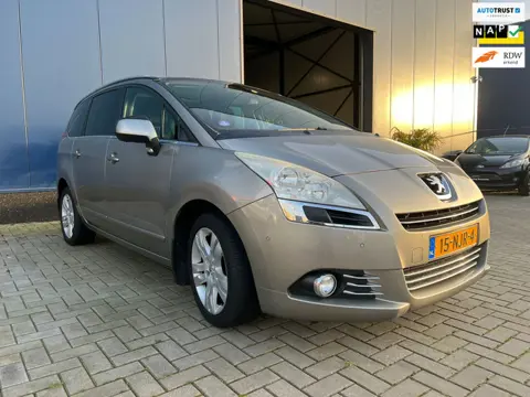 Peugeot 5008 1.6 THP GT 5p. / AIRCO / PDC / CRUISE / NAVI / TREKHAAK
