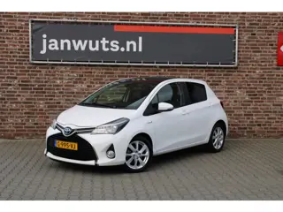 Toyota Yaris 1.5 Hybrid Dynamic + Panoramadak (bj 2014)