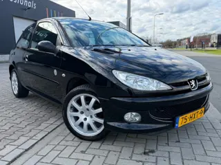 PEUGEOT 206 1.4 FOREVER/ SPORT /AIRCO/ CRUISE