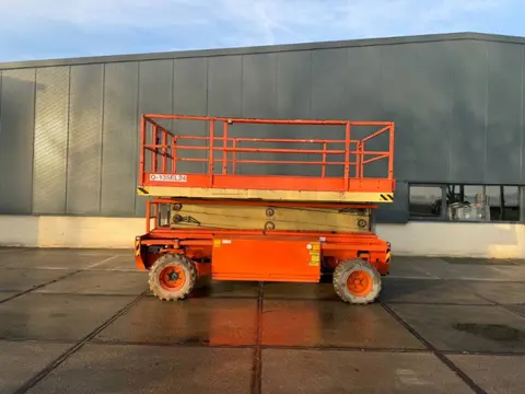 Holland lift Q 135 EL 24 schaar hoogwerker 15,5 meter