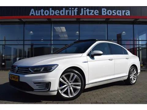 Volkswagen Passat 1.4 TSi GTE Highline LED | Panoramadak | Carplay | Virtual | Leder/Alcantara | Cam