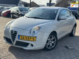 Alfa Romeo MiTo 1.3 JTDm ECO Essential LEDER NAVI LMVELGEN