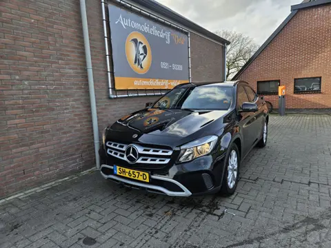 Mercedes-Benz GLA 180 d Business Solution (bj 2018)