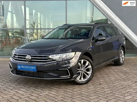 Volkswagen Passat Variant 1.4 TSI PHEV GTE Business 218pk Elekt Trekhaak / Camera / Navigatie