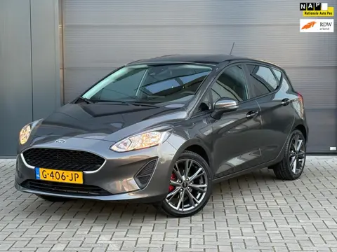 Ford Fiesta 1.1 Trend / St line Look - Rijklaar / Apple carplay / Lane assist