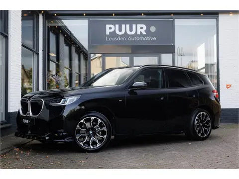 BMW X3 20 xDrive M-Performance Pano - Head Up - Iconic Glow - 360 Camera