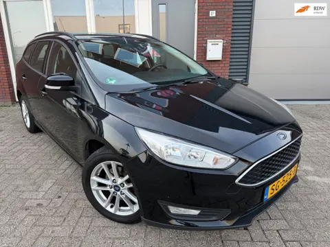 Ford Focus Wagon 1.0 Lease Edition / Navi / PDC / Clima / NAP