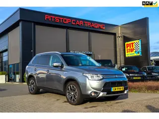 Mitsubishi Outlander 2.0 PHEV Limited Edition X-Line, Trekhaak, Metallic!