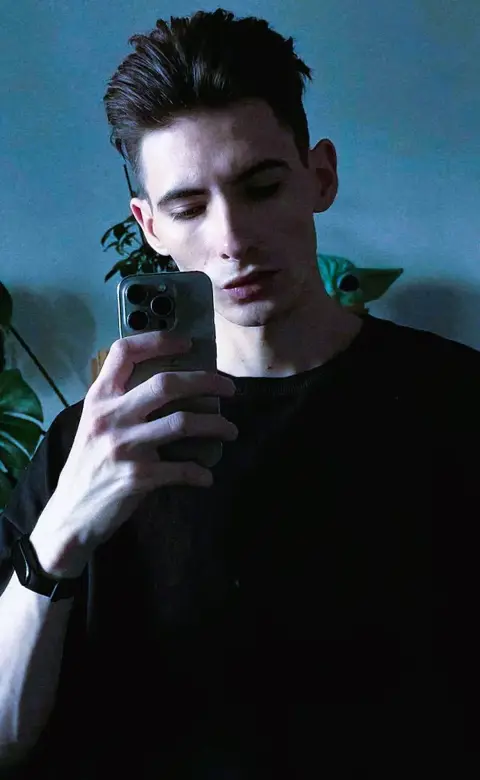 Oudere man die de tijd voor mij wil gaan nemen!