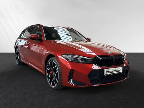 BMW 3 Serie Touring 330e xDrive M-SPORT ** LED, NAVI+, PANORAMA, TREKH, MEM, HuD, 19-inch LMV ** 1e 