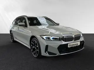 BMW 3 Serie Touring 330e xDrive M-SPORT ** LED, NAVI+, PANORAMA, TREKH, MEM, HuD, 19-inch LMV ** 1e 