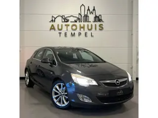 Opel Astra 1.6 Cosmo Nap Airco 5Deurs Cruise Leder Stoelverw Trekhaak Isofix