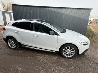 Volvo V40 Cross Country 1.5 T3 Polar+ Luxury