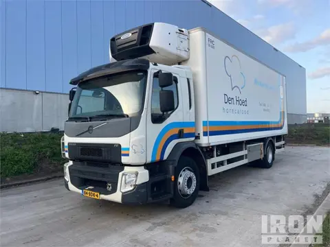 Volvo FE250 Chereau 4x2 Refrigerated Truck (bj 2013)