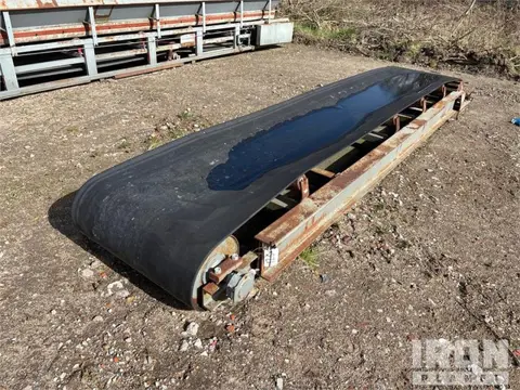 790 mm x 4400 mm Conveyor