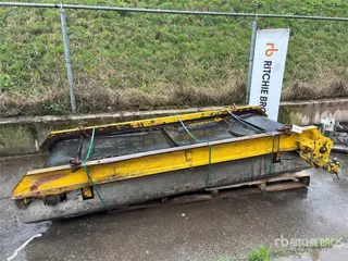 930 mm x 2500 mm Hydraulic Magnetic Conveyor
