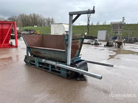 Aggregate Hopper