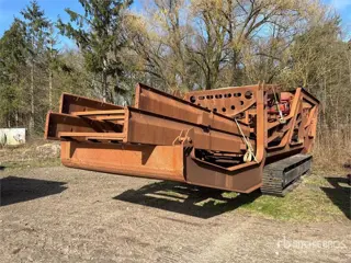 Tracked Screening Plant Chassis