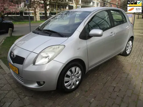 Toyota Yaris 1.3 VVTi Sol MMT//AUTOMAAT