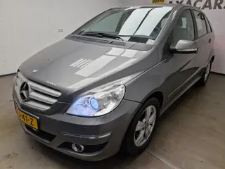 Mercedes-Benz B-klasse 200 AUTOMAAT ! MEE NEEM PRIJS ! RIJD PRIMA !