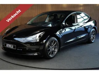 Tesla Model 3 RWD Autopilot ACC Stuurverwarm. PDC Leer Navi Panoramadak 360° Elektr. achterklep Stoe