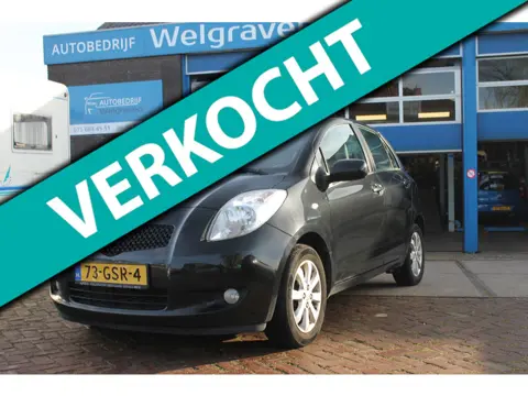 Toyota Yaris 1.3 VVTi Executive 5 drs leder navi