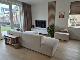 Woning aan de Rijndijk te Hazerswoude-Rijndijk