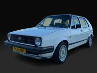 VOLKSWAGEN GOLF 1.8 GLAUTOMAAT 5-DEURS BIJNA 40 JAAR OUD 