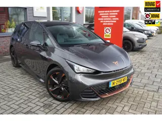 Cupra Born Performance One 62 kWh / SOH 93,2% / Massage / ACC / Camera / Carplay / Sfeerverlichting