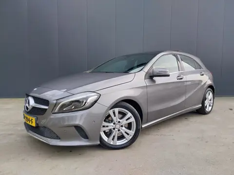 Mercedes-Benz A-Klasse 180 AUTOMAAT Ambition PANO DAK HALF LEER CRUISE NAVI ECC
