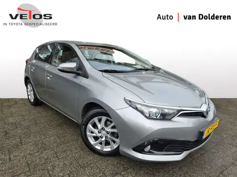 Toyota Auris 1.2T Aspiration Navi (bj 2016)