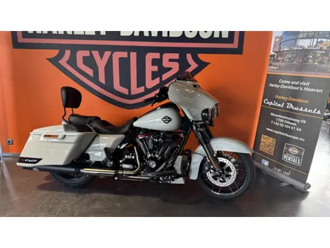 Harley-Davidson Tour STREET GLIDE CVO (bj 2020)