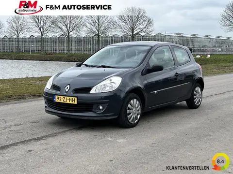 Renault Clio 1.2-16V Special Line Airco, radio, pdc achter