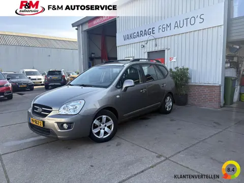 Kia Carens 2.0 CVVT X-ecutive