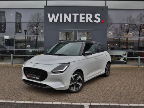 Suzuki Swift 1.2 Style Smart Hybrid CVT Automaat 3.012km! | Navigatie | Camera | Stoelverwarming | A