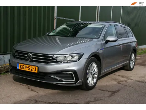 Volkswagen Passat Variant 1.4 TSI PHEV GTE Business, VIRTUEEL, HEAD-UP, WINTERPAKKET, NAVIGATIE, CAM