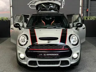 Mini Cooper S 2.0 Cooper F1 H&K NAVIGATIE CARPLAY PANORAMADAK LEER CAMERA UNION JACK