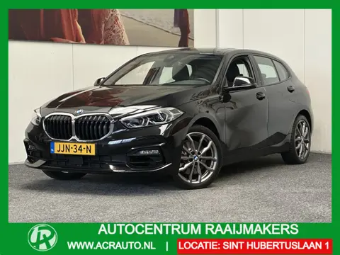 BMW 1-serie 120 M SPORT DESIGN EDITION NAVIGATIE CRUISE CONTROL STOEL EN STUURVERWARMING PANORAMA SC