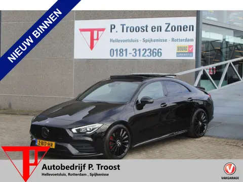 Mercedes-Benz CLA-Klasse 200 Business Solution AMG Panoramadak/sfeerverlichting/Achteruitrij camera/