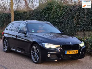 BMW 3-serie Touring 320i M Sport Individual Panoramdak Apple CarPlay Nbt Evo Navi Pro M Edition