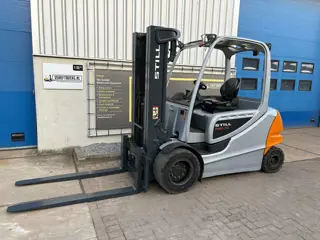 VS-22693 Elektrische triplex heftruck Still RX60--50