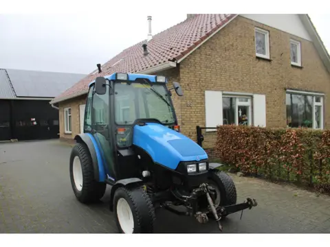 New Holland TCE 45 (bj 2005)