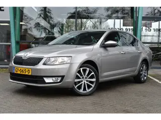 Škoda Octavia 1.4 TSI Greentech Edition Businessline Automaat 150pk | 1e eigenaar | Stoelverwarming 