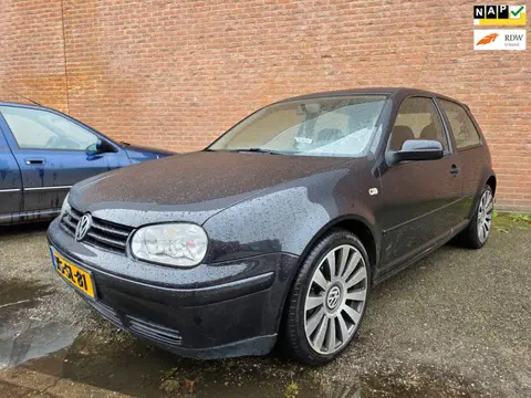 Volkswagen Golf 1.8-5V Highline *apk:04-2027*