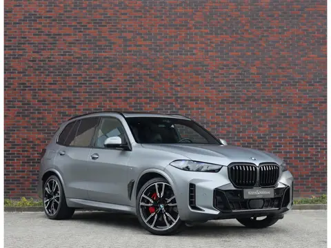 BMW X5 50e xDrive | Pano - Trekhaak - HUD (bj 2025)