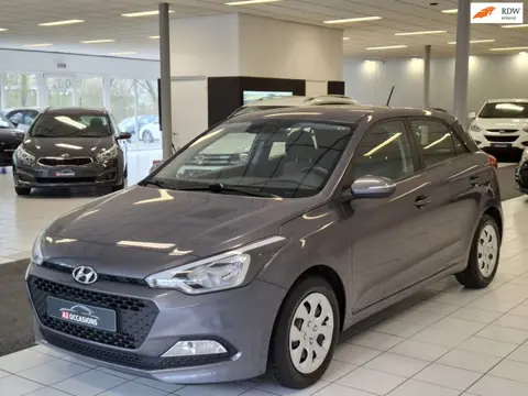 Hyundai I20 1.2 4 Cilinder Navi/Camera/Bluetooth/Stoel en stuurverwarming!