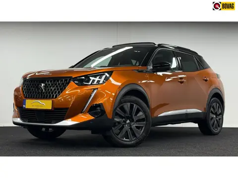 Peugeot 2008 1.2 PureTech GT Pack*Panodak*Camera*Focal*Stoelverw*Carplay*Navi