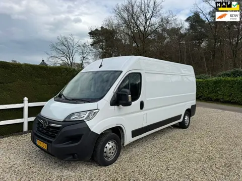 Opel Movano 2.2D 120 L3H2 Edition
