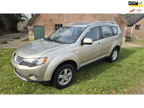 Mitsubishi Outlander 2.0 DI-D Intense