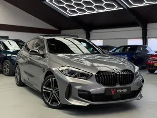 BMW 1-serie 118i M-Pakket CarPlay Panorama